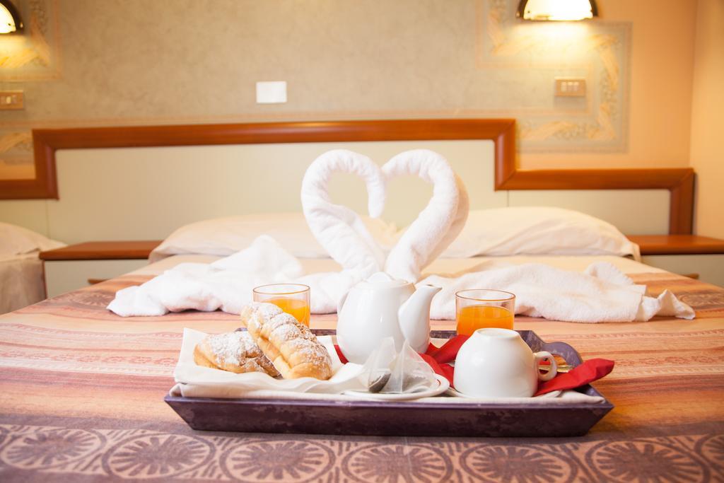 Hotel Ricordo Du Parc Tabiano Terme Esterno foto