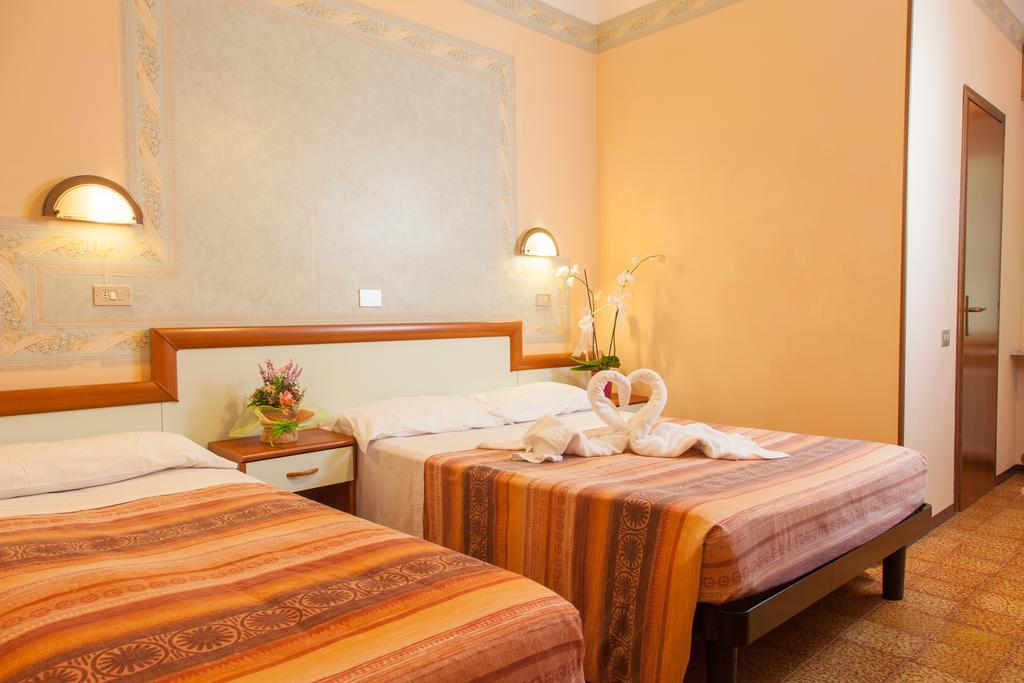Hotel Ricordo Du Parc Tabiano Terme Camera foto
